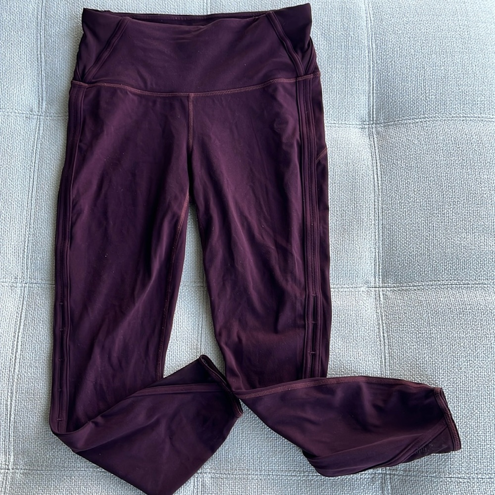 Athleta. SP. Maroon.